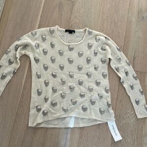 Skull cashmere cream sweater- silver skulls